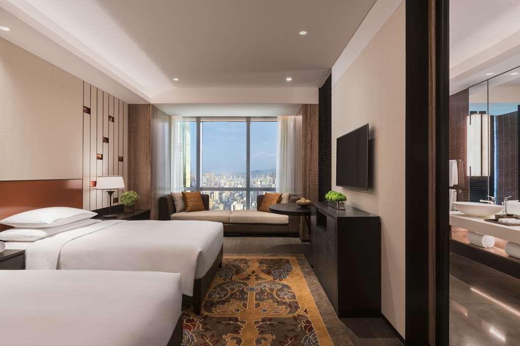 Grand Hyatt Changsha Hotel Room photo